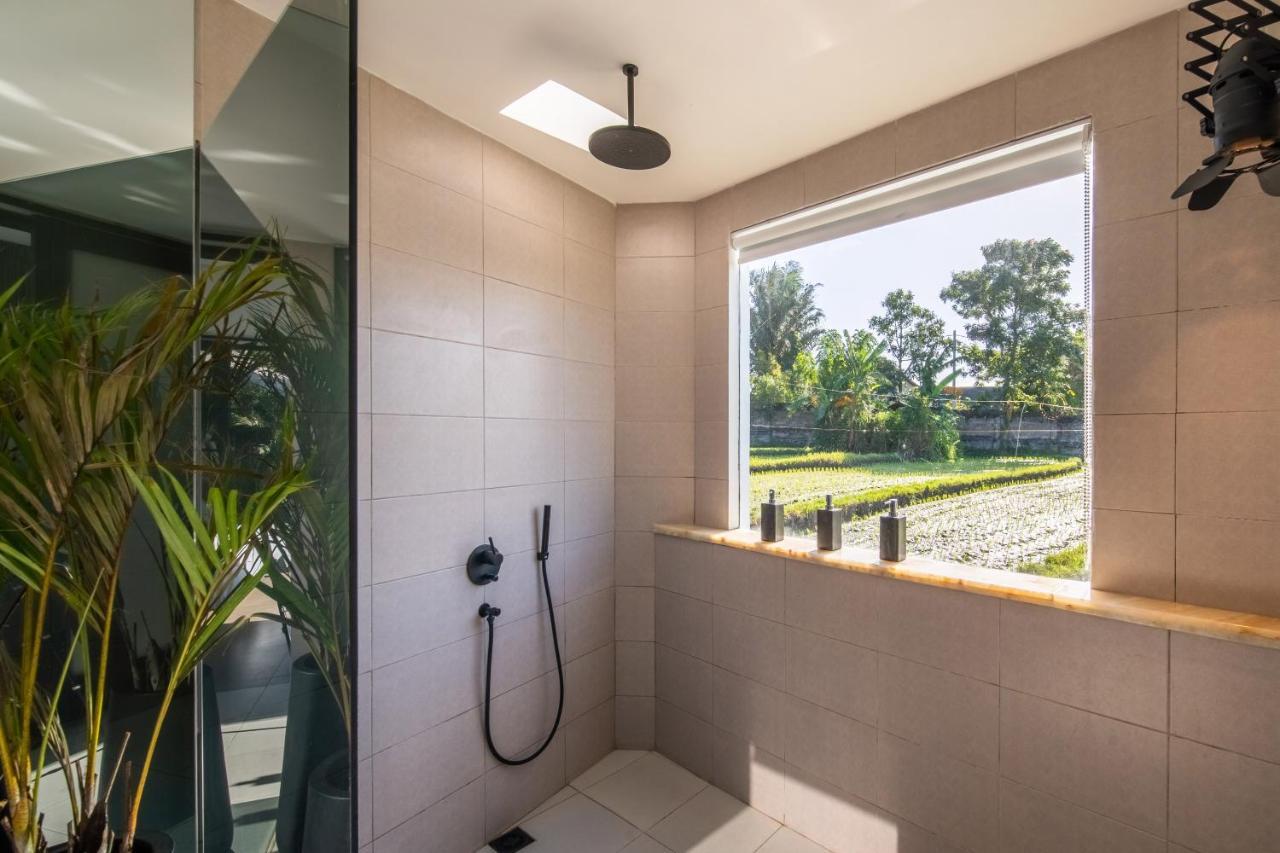 Rice Field View With Sauna Projector And Jacuzzi Unique Design Canggu Eksteriør bilde