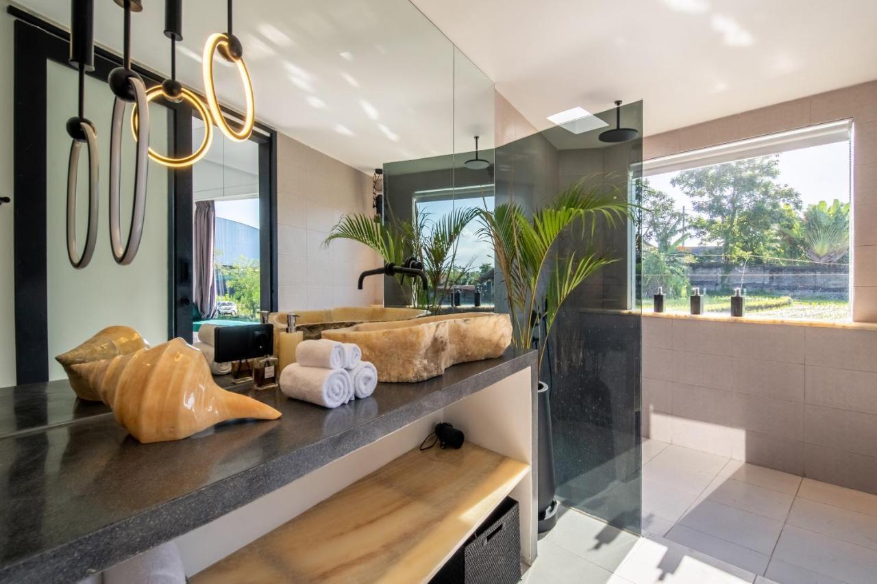 Rice Field View With Sauna Projector And Jacuzzi Unique Design Canggu Eksteriør bilde